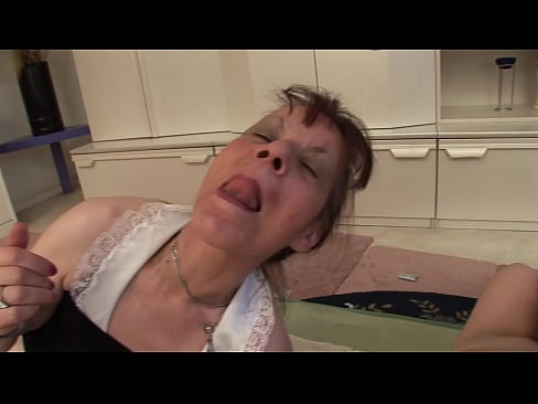 ❤️ Twee oumas en een oupa het 'n drietal ️❌ Pornovideo op af.fuckmymac.ru ❤