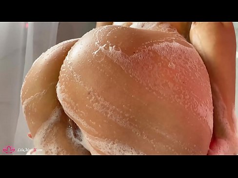 ❤️ Donkerkop masturbeer poes met vibrator tot intense orgasme in stort ️❌ Pornovideo op af.fuckmymac.ru ❤