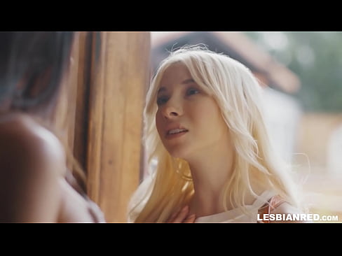 ❤️ Meisie kom 'n paar maande later by die huis en eet uiteindelik haar stiefma se poes ️❌ Pornovideo op af.fuckmymac.ru ❤
