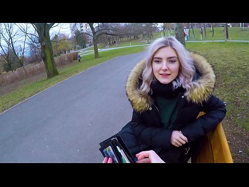 ❤️ Sluk 'n vreemdeling se warm kom vir geld - blowjob in the park deur Eva Elfie ️❌ Pornovideo op af.fuckmymac.ru ❤